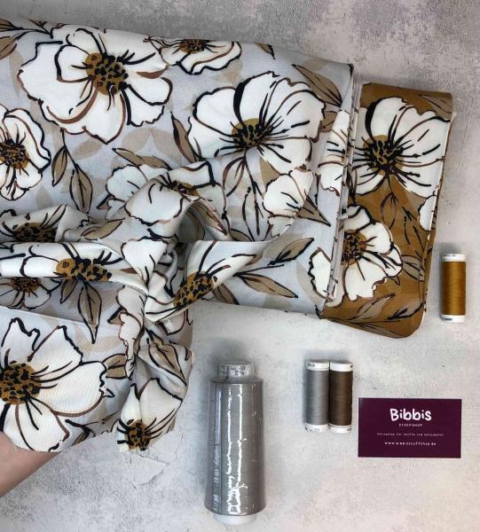 Viskosewebware Big white Roses by Christiane Zielinski, Blumendesign in camel/ocker